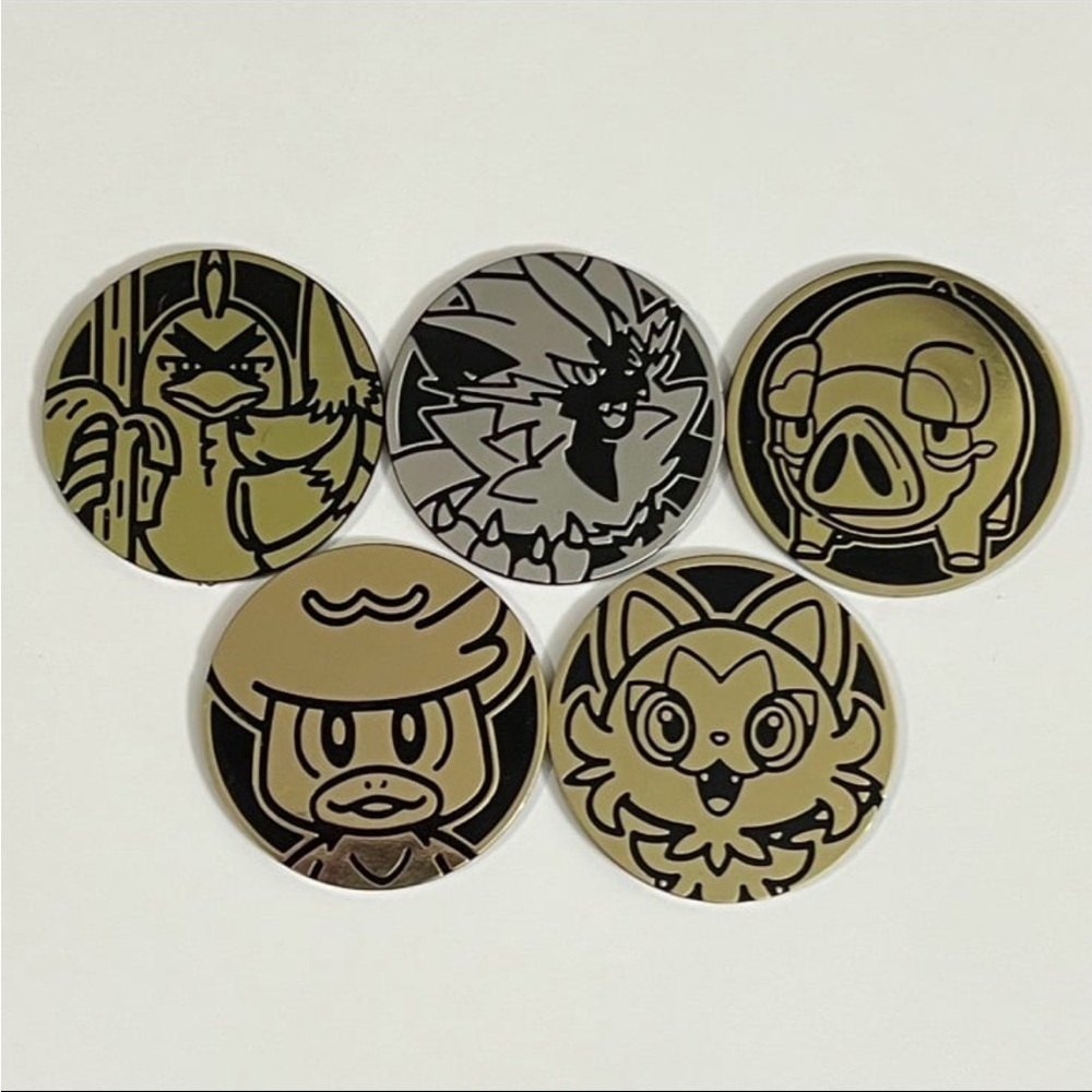 Pokémon Gold & Silver Plastic Flip Coin Lot Of 5 Plus Bonus 2PC Pokémon Magnets